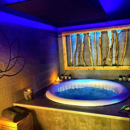 Vip Lounge Appartement Avec Jacuzzi Et Jardin Andenne Exterior photo